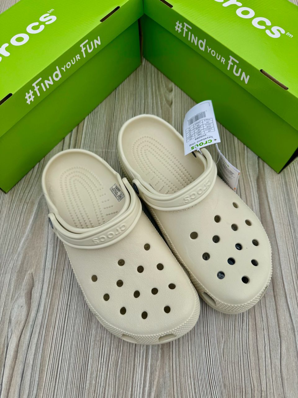 crocs