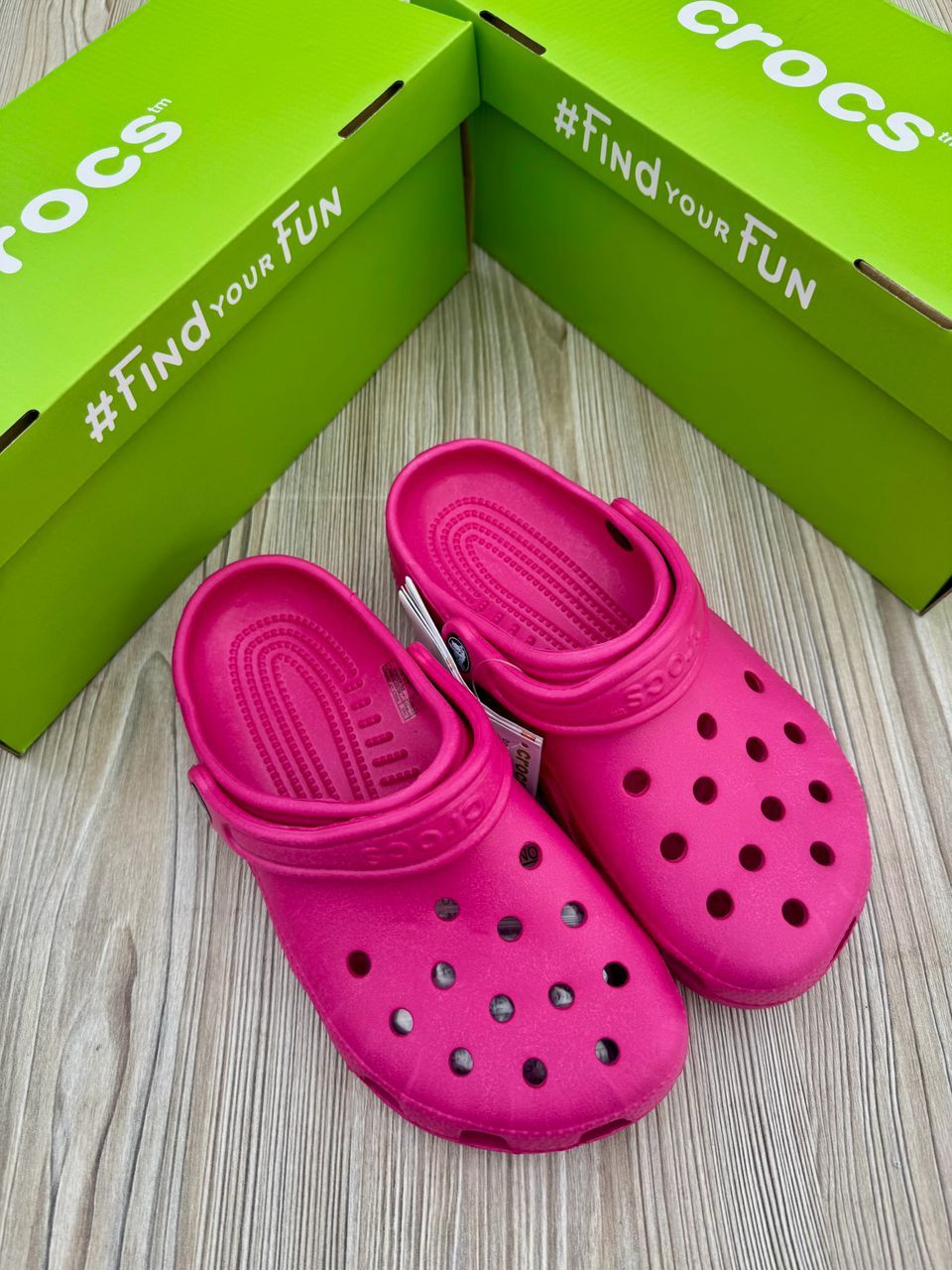 crocs